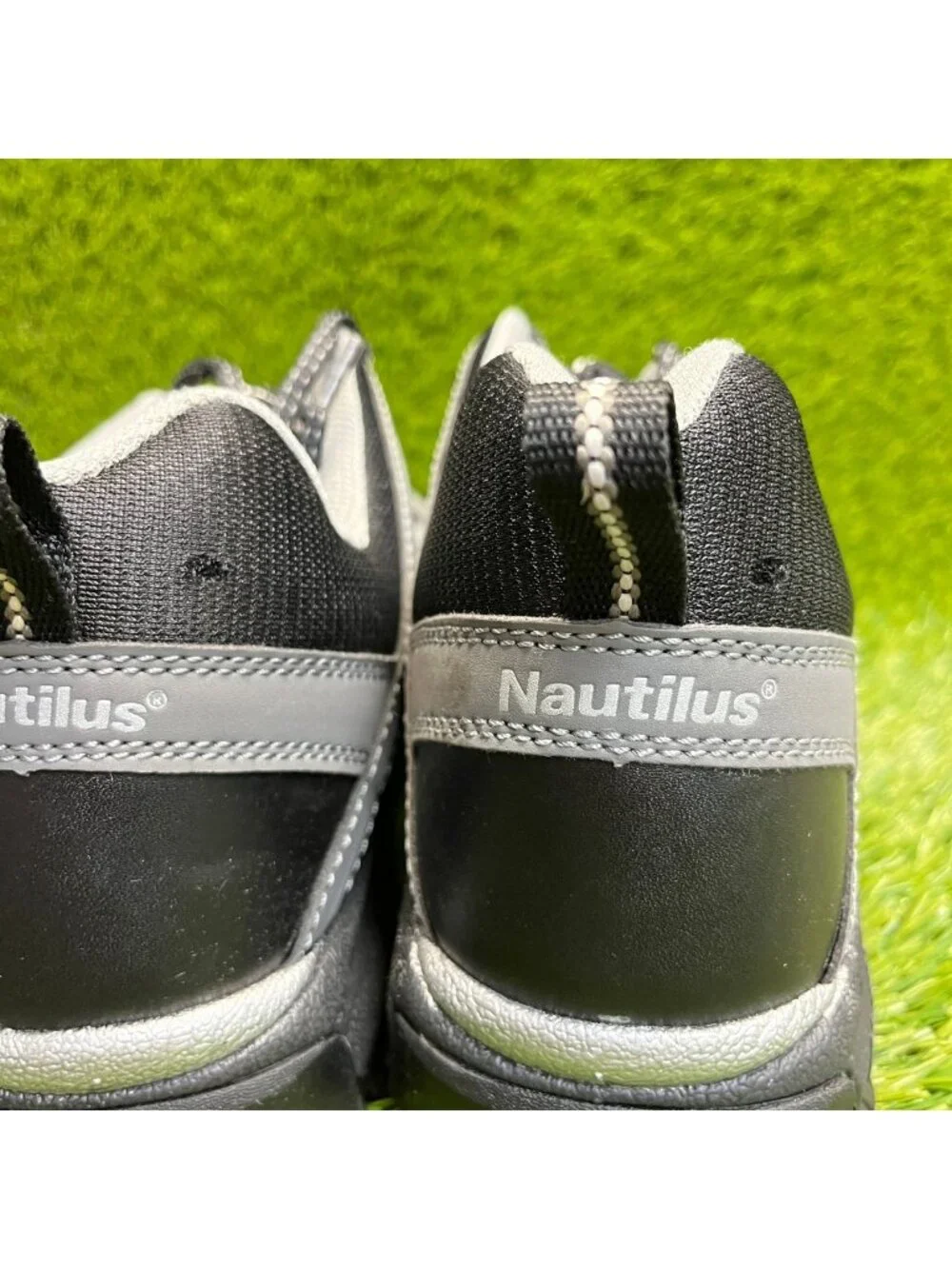 Nautilus Safety Mens Size 10.5 Gray Black Composite Toe Working Shoes Sneakers